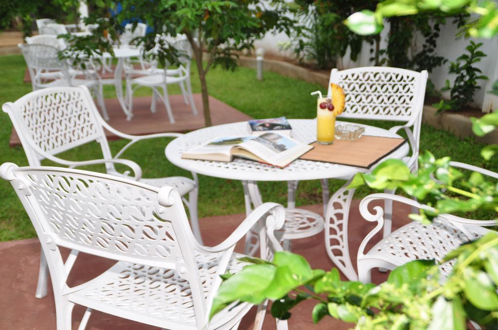 Hotel Melbourne Tourist Rest Anuradhapura Exterior foto
