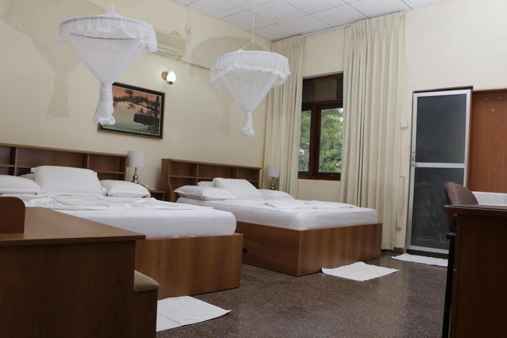 Hotel Melbourne Tourist Rest Anuradhapura Exterior foto